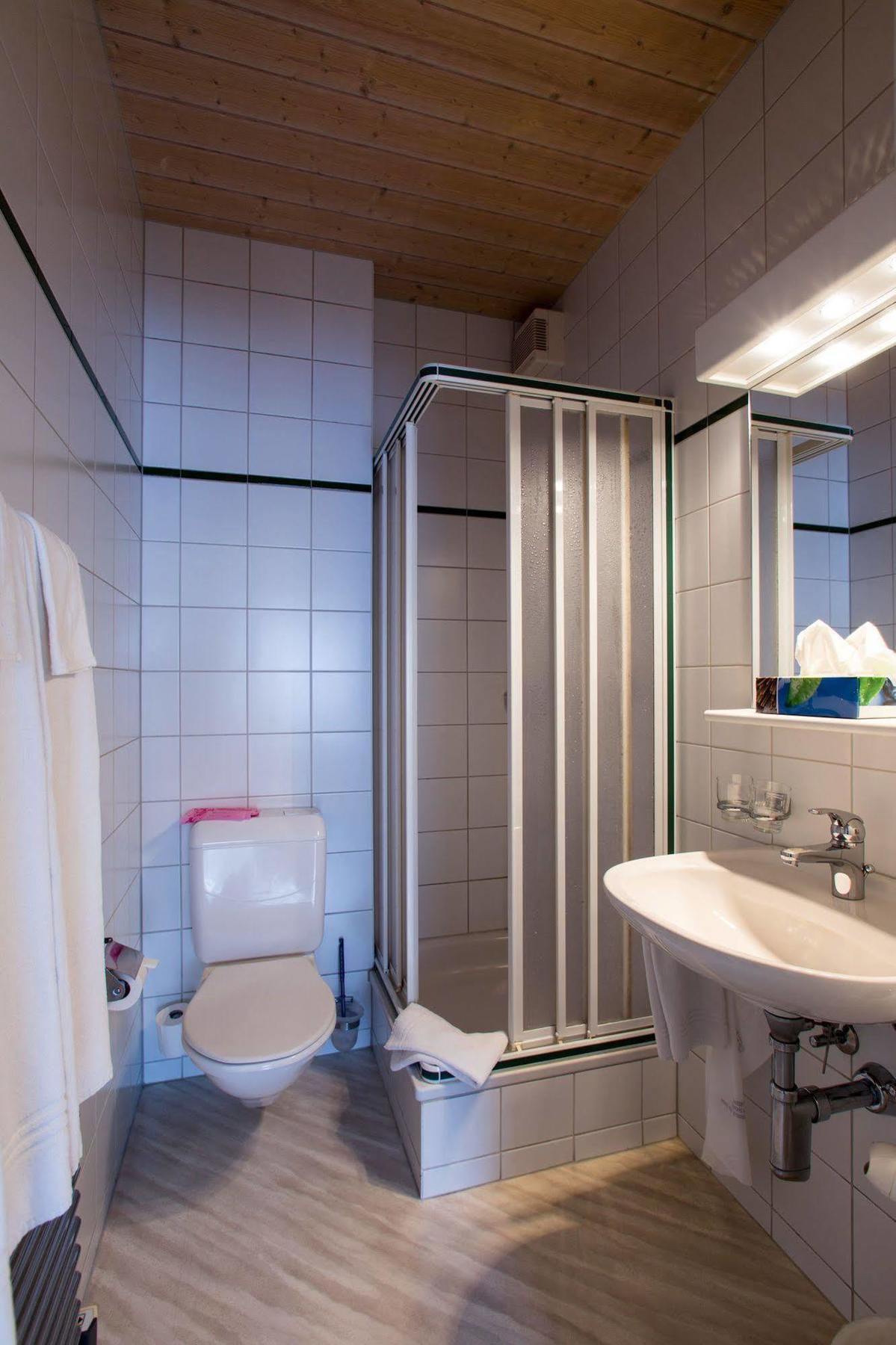 Seminarhotel Linde Stettlen Экстерьер фото