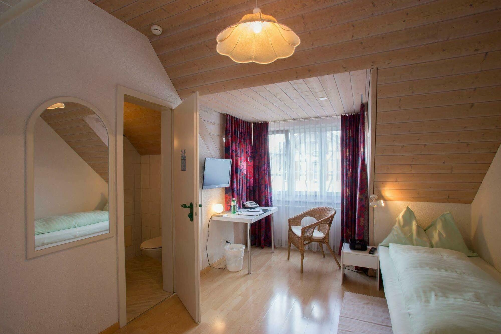 Seminarhotel Linde Stettlen Экстерьер фото